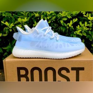 Yeezy 350 V2 Mono ice